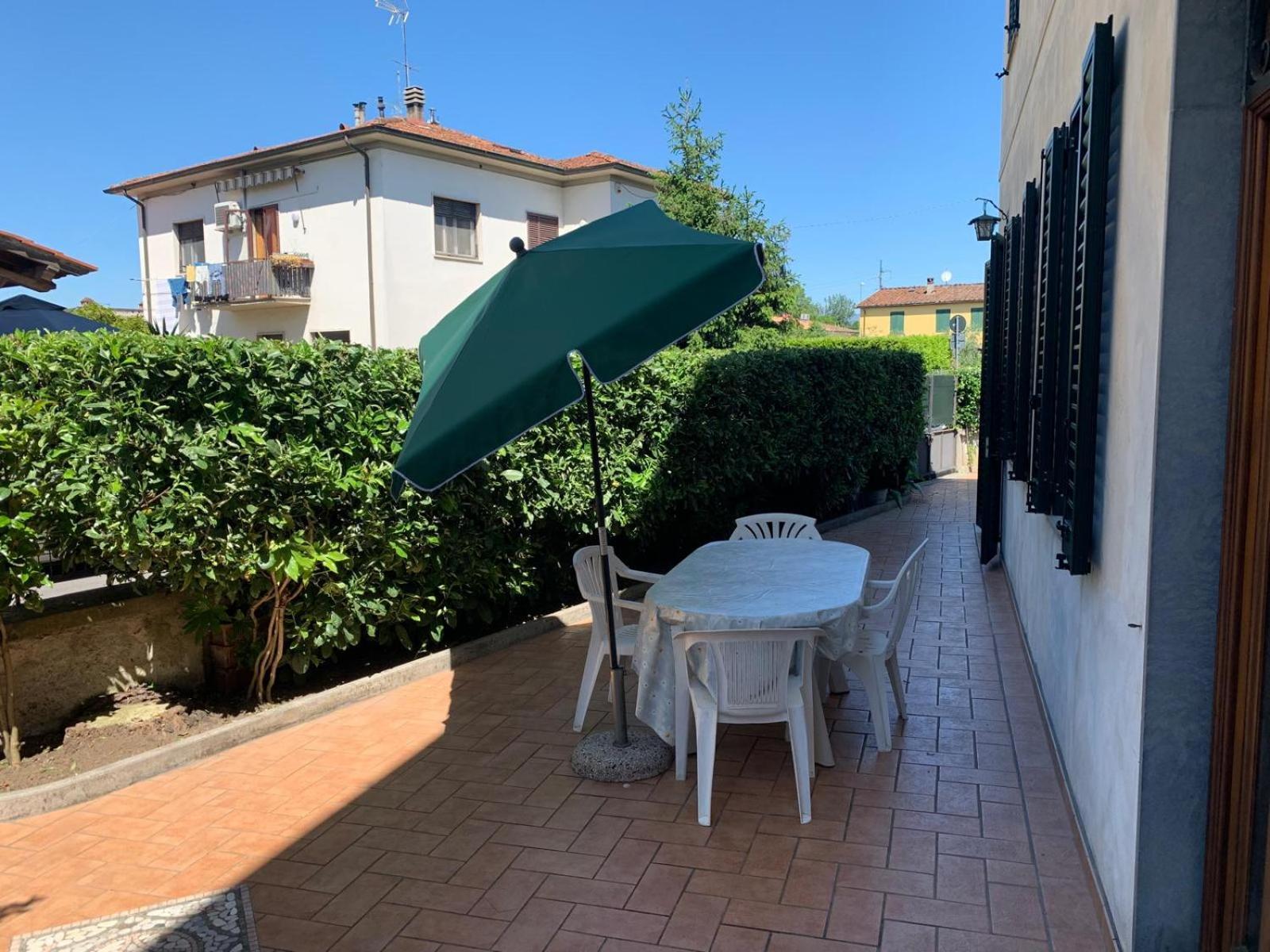 Violet - La Casa Del Pucci Apartment Lucca Ngoại thất bức ảnh